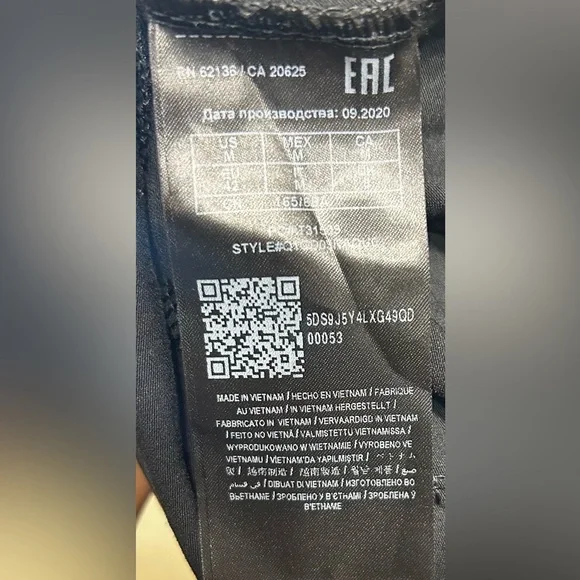 Guess Sexy Black Biker Short Front Zip Jumpsuit w Sheer Long Sleeves - Picture 8 of 11